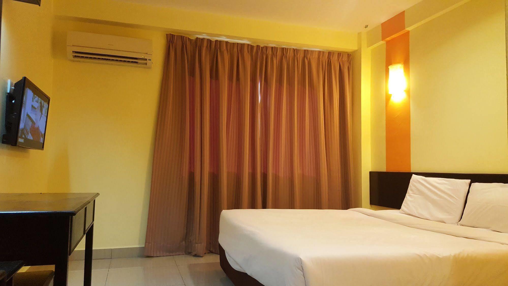 Sun Inns Hotel Sitiawan Ngoại thất bức ảnh